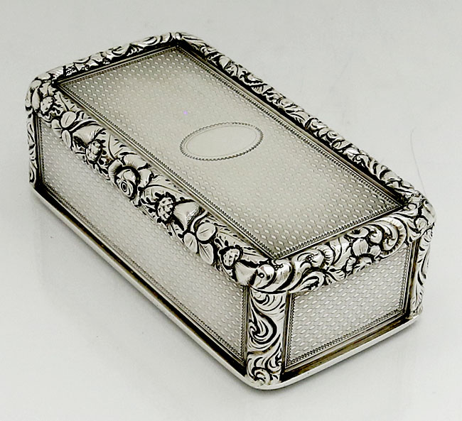 English antique silver snuff box engine turned and applied London 1824